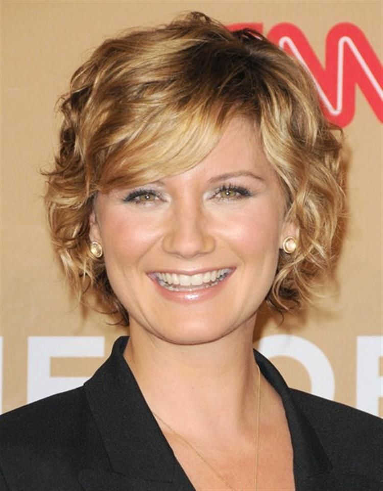 Short Hairstyles for Older Women