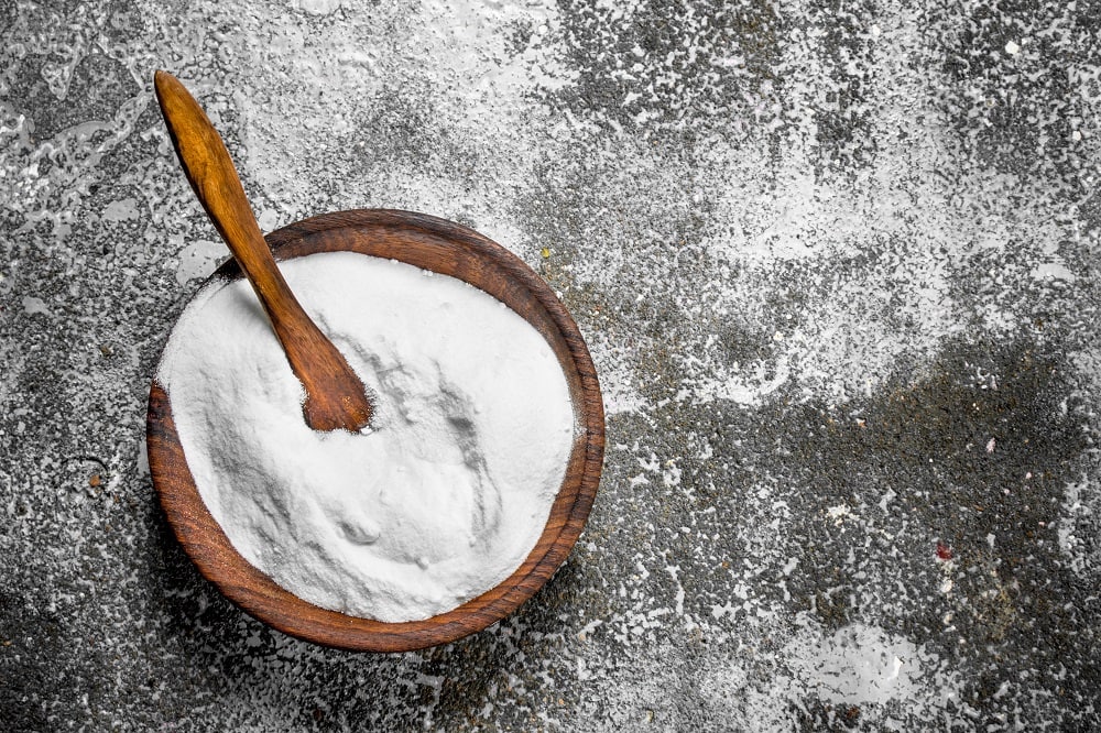 Baking soda for getting hair spray out of hair