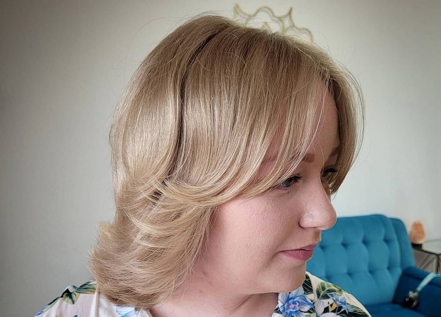 feathered short blonde bob