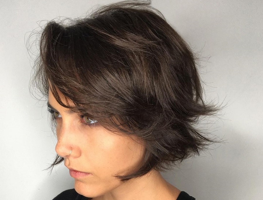 short feathered hairstyle