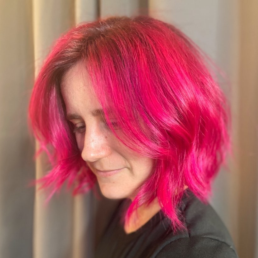 magenta pink wavy bob