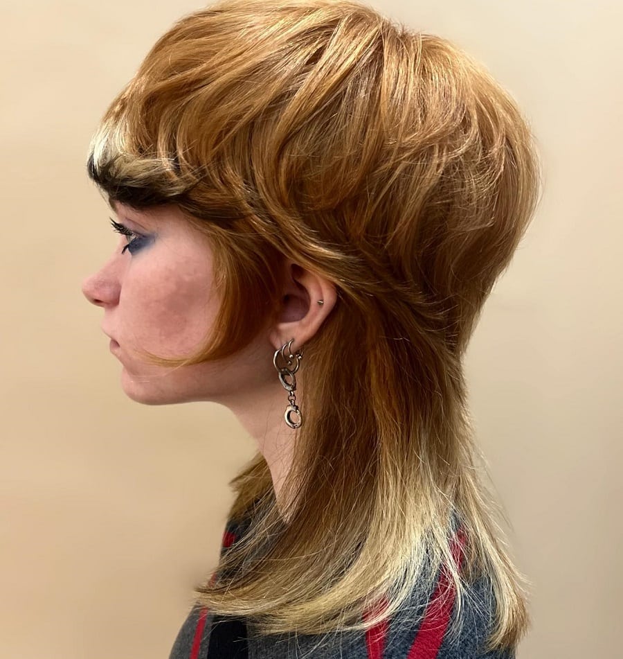 medium length female mullet