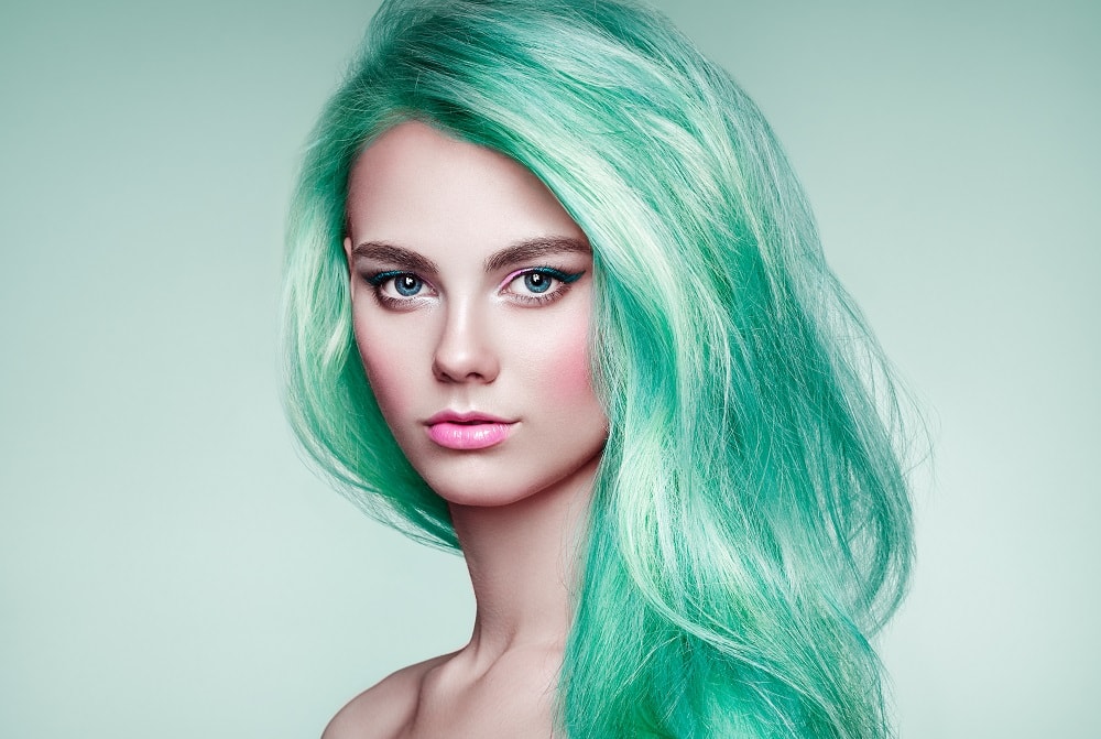 mint green hair