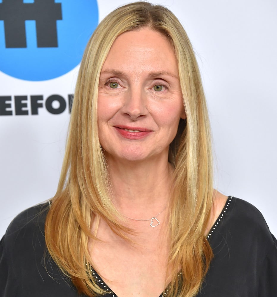 older actress with blonde hair - Hope Davis