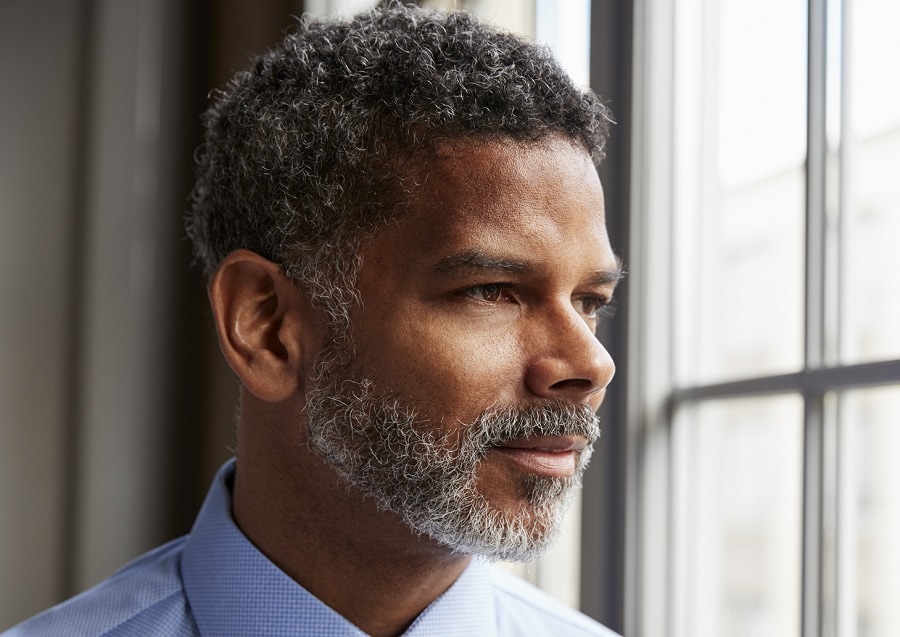 short curly hairstyle for older black men