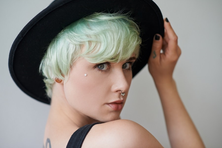 short mint green hair