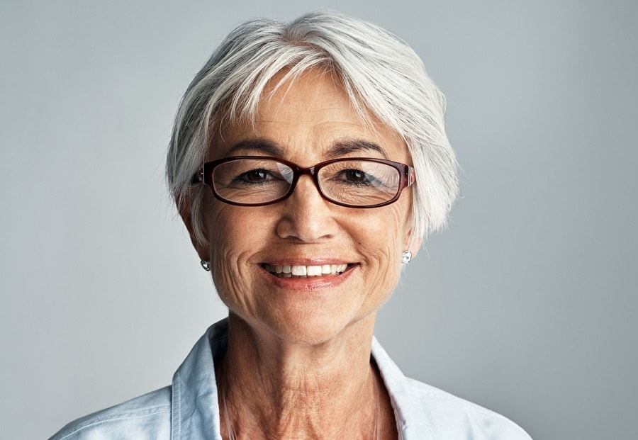 short silver hairstyle for women over 70 with glasses