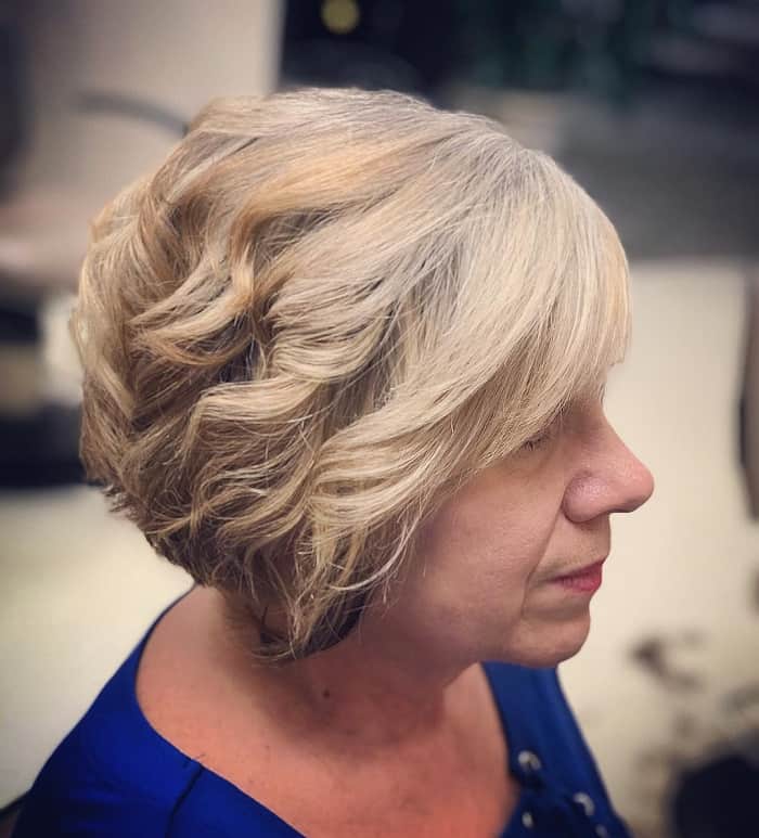 wavy blonde layers for women over 50